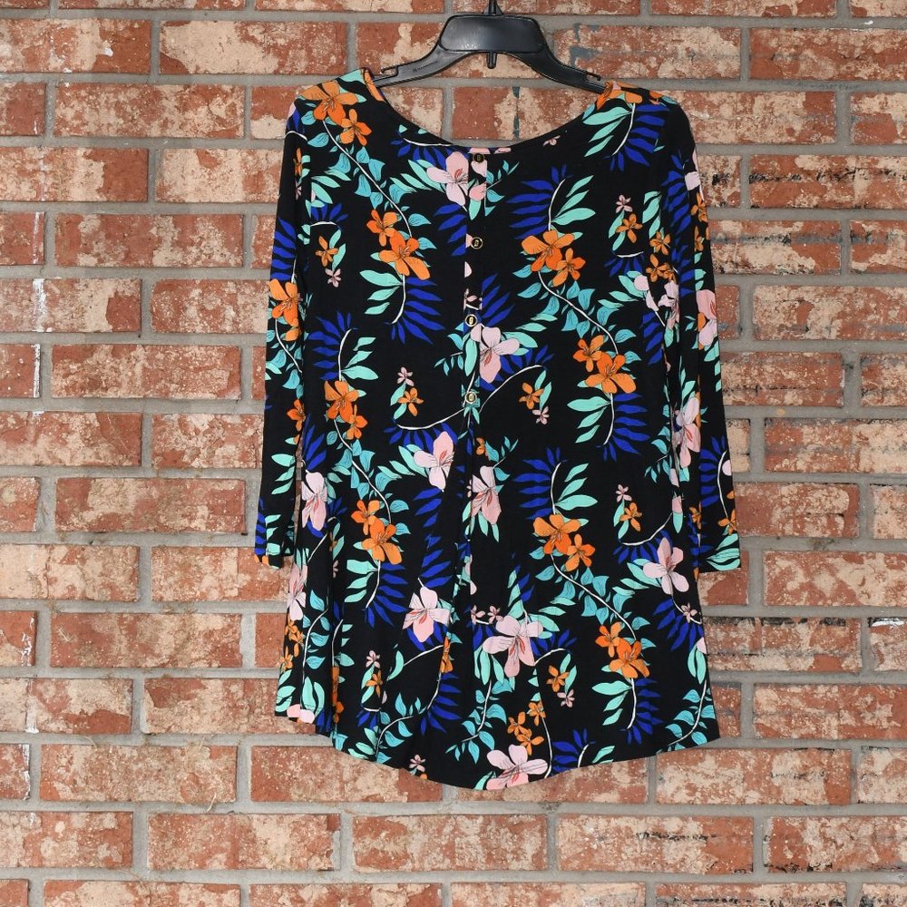 Cable & Gauge Multicolored Top NWT - Picture 2 of 3